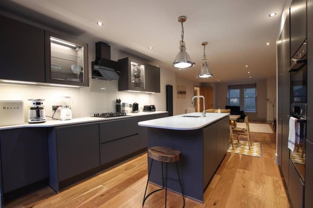 Stylish 2 Bed Home In The Heart Of Clifton 브리스틀 외부 사진