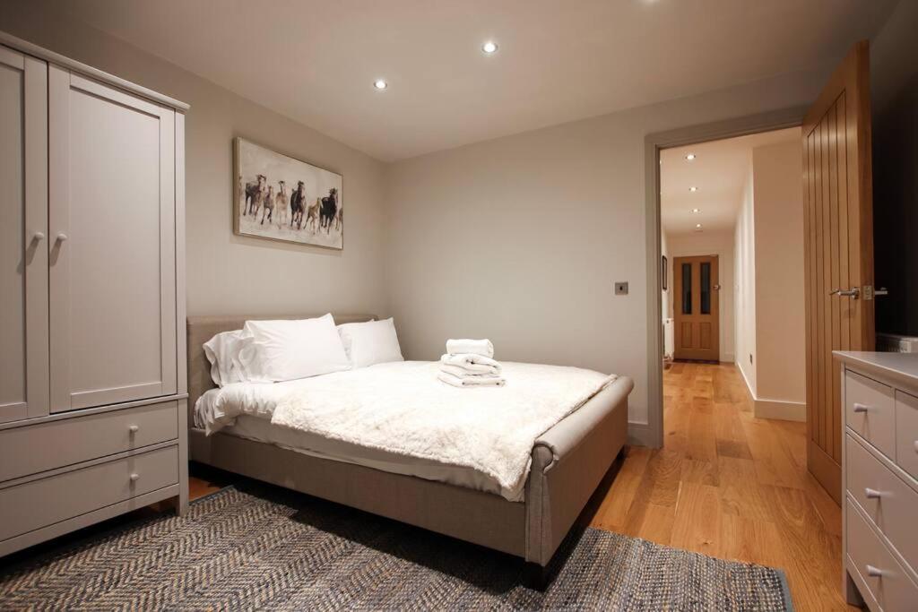 Stylish 2 Bed Home In The Heart Of Clifton 브리스틀 외부 사진